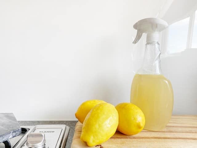 5 Advantages of Using Eco-Friendly Cleaning Products (1)