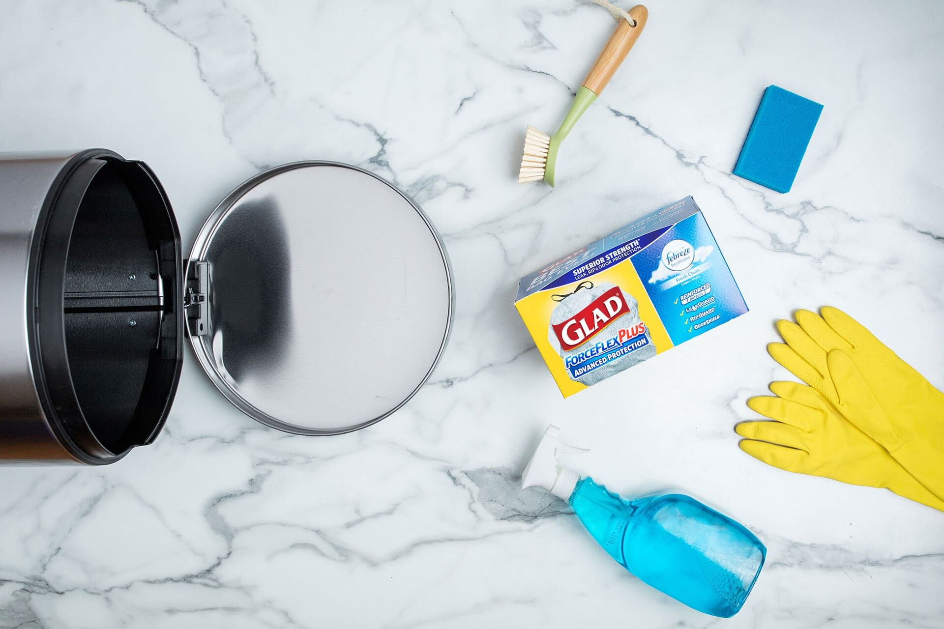 cleaning trash can odors a443969c
