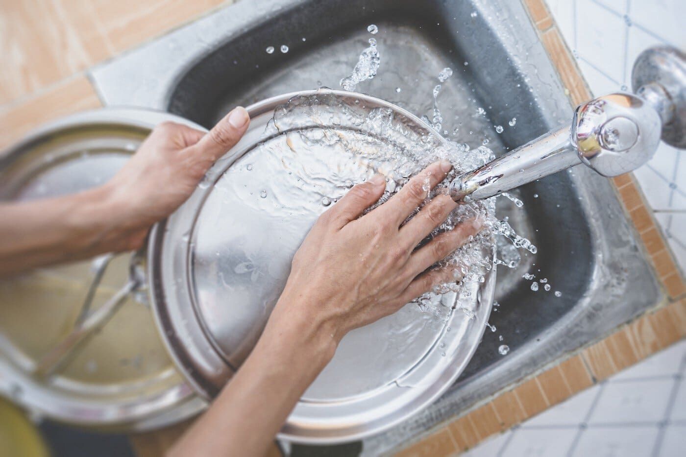 washing dishes like a pro ecbe9d82